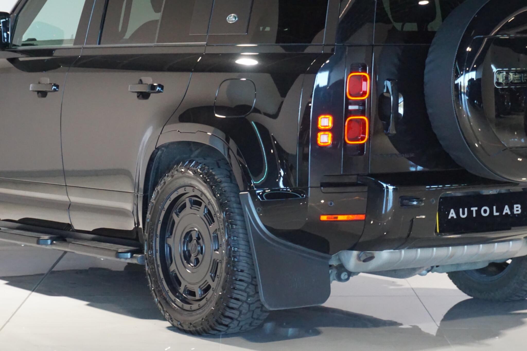 Land Rover Defender 110 2.0 P400e 15.4kWh X-Dynamic S SUV 5dr Petrol Plug-in Hybrid Auto 4WD Euro 6 (s/s) (404 ps)